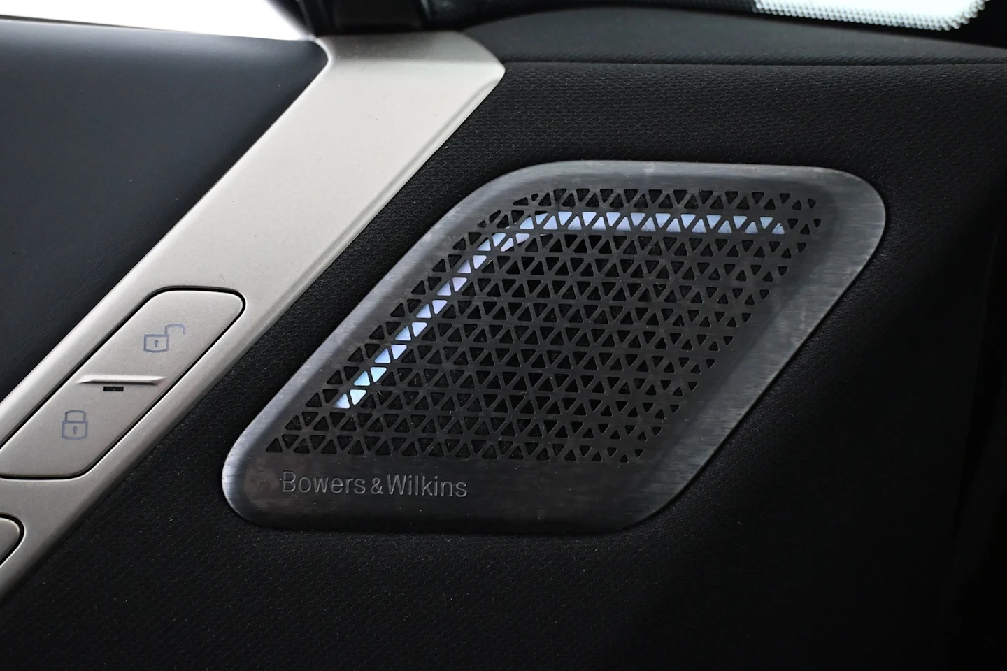 Car Image - 4MZTgLdLMP5NDEuhtI9ymm