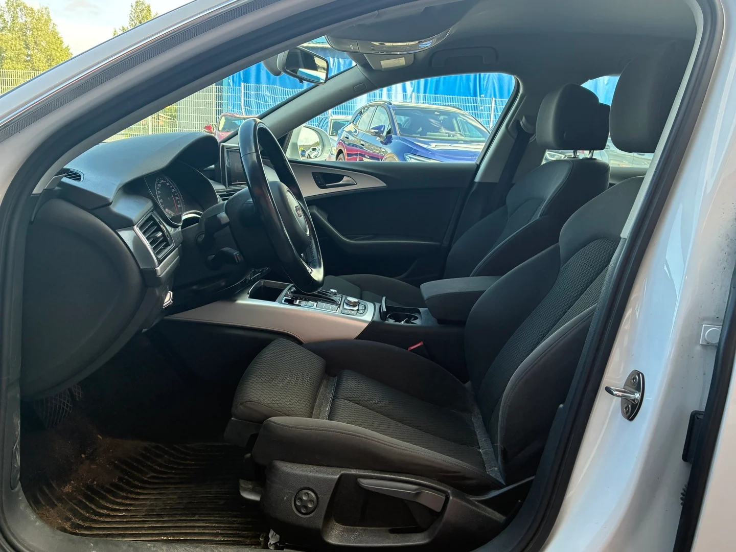 Car Image - 2bzuuQ6DpebRMZEpOcptuF