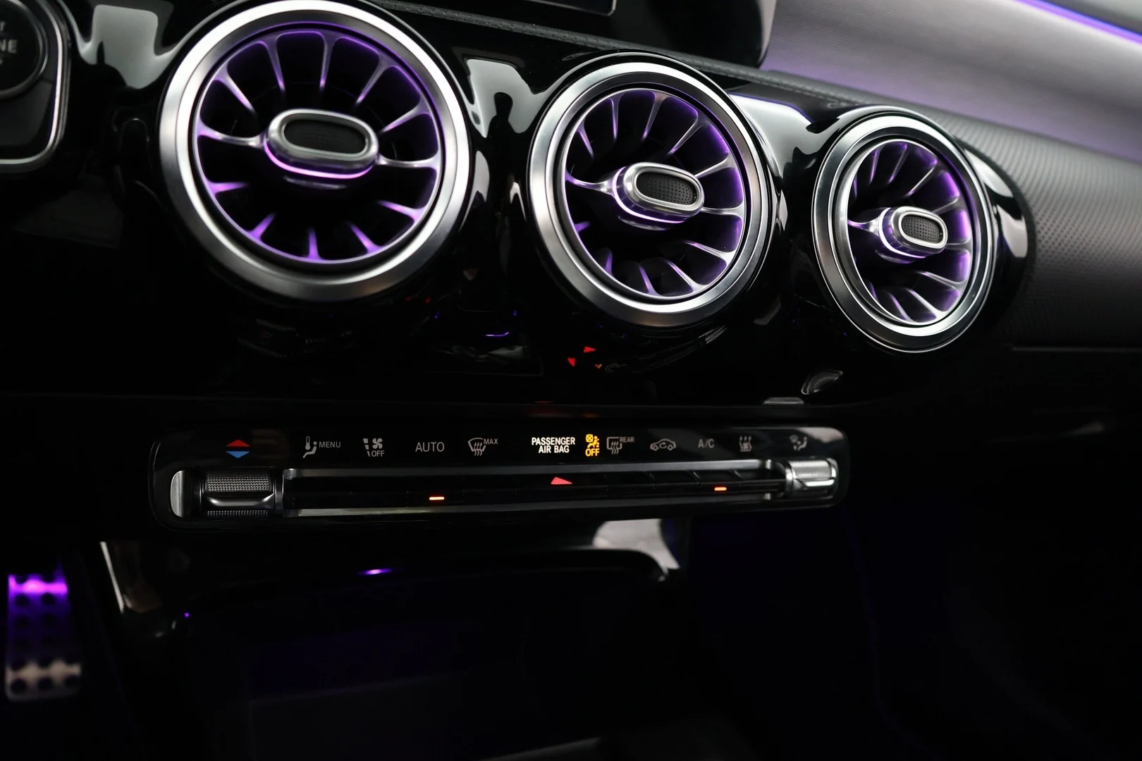 Car Image - 7vDdaeBgGQNoU0sIeI7sam