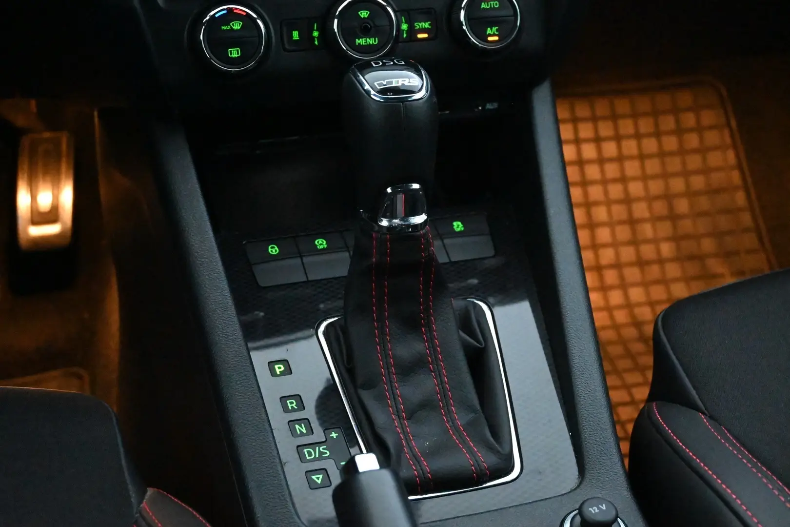 Car Image - 3uKkbgyYPRDB9bp0E2cGgf