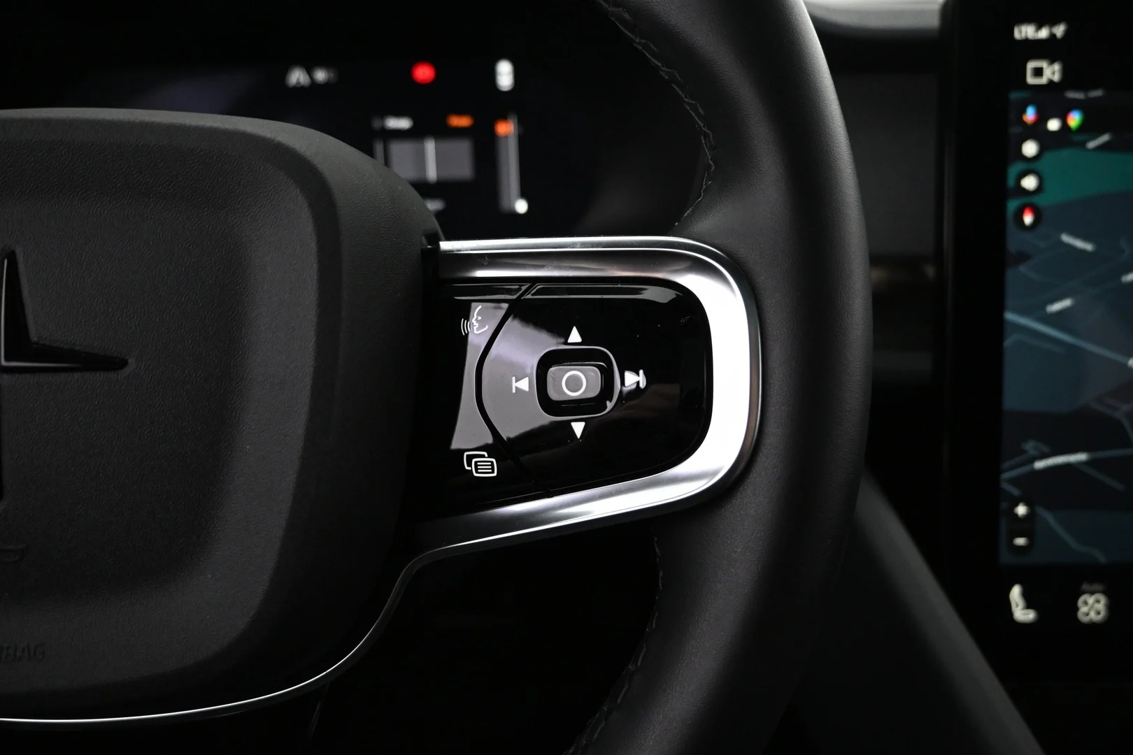 Car Image - 1Nr5d4aNI3U67UsGjAifvY