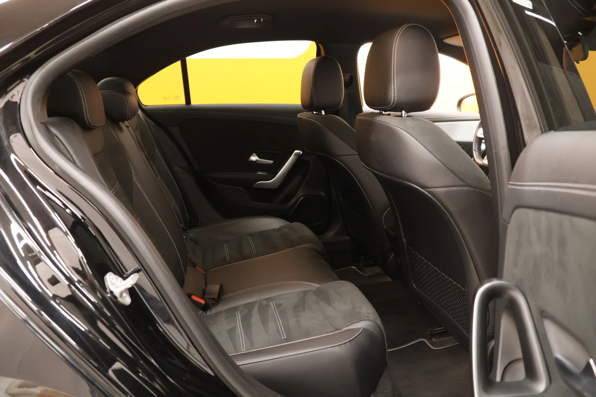 Car Image - 6DFmpXP7cp23h9xScJWxcK