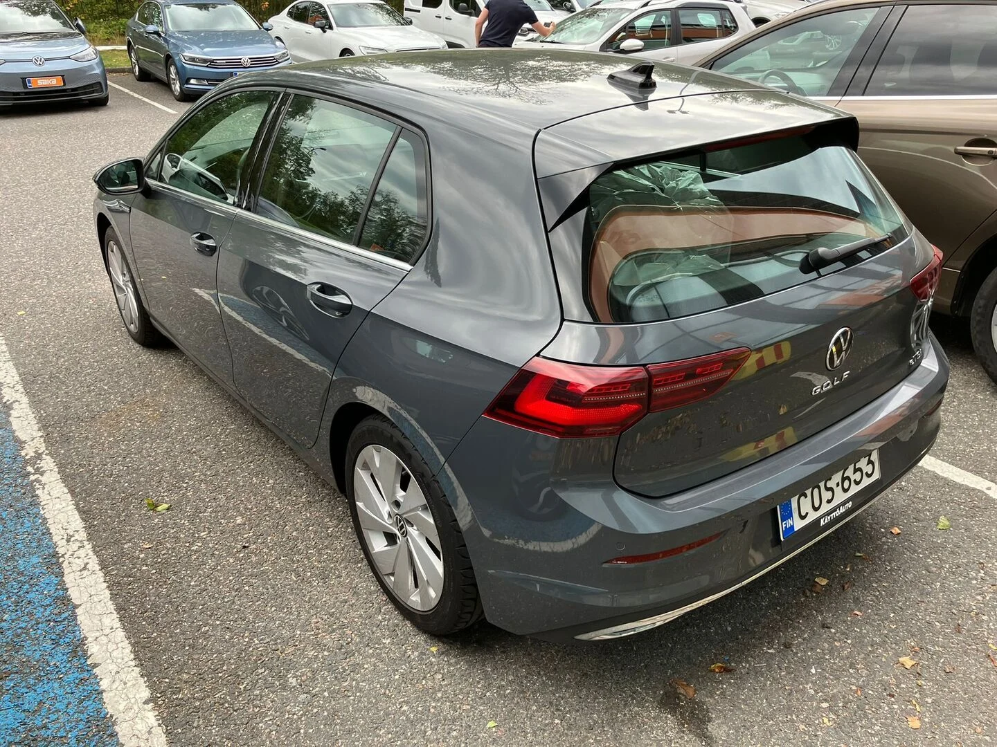 Car Image - 1EyM8o3HDlen3NJEg727X9