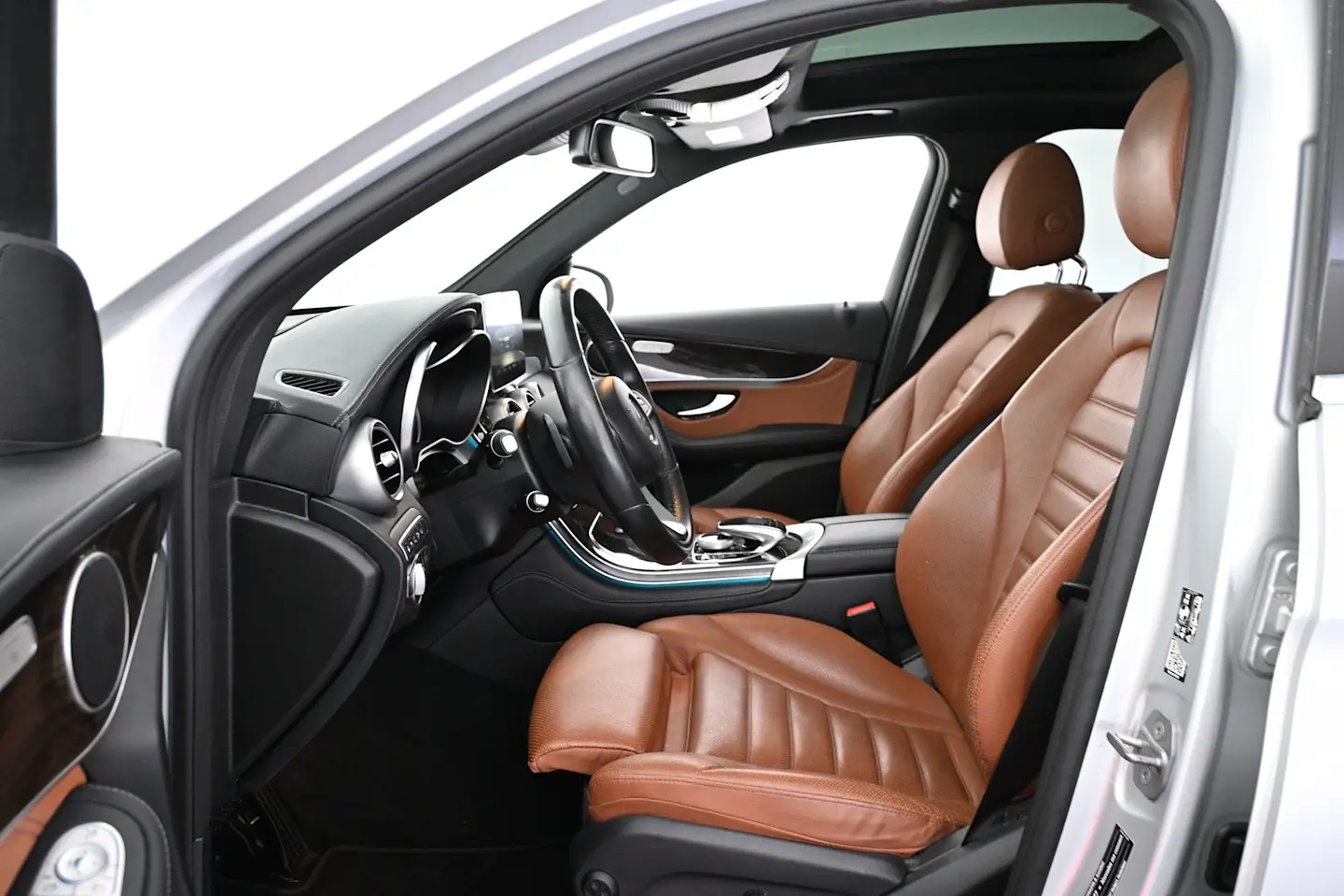 Car Image - 1IWDlre7MUbpkIJk9drEsi