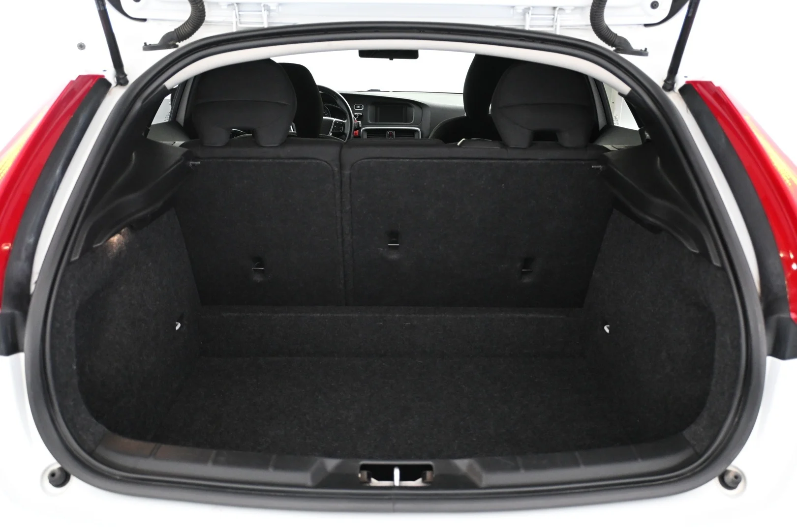 Car Image - 77sEmz1cmKMuus3YVEFypd