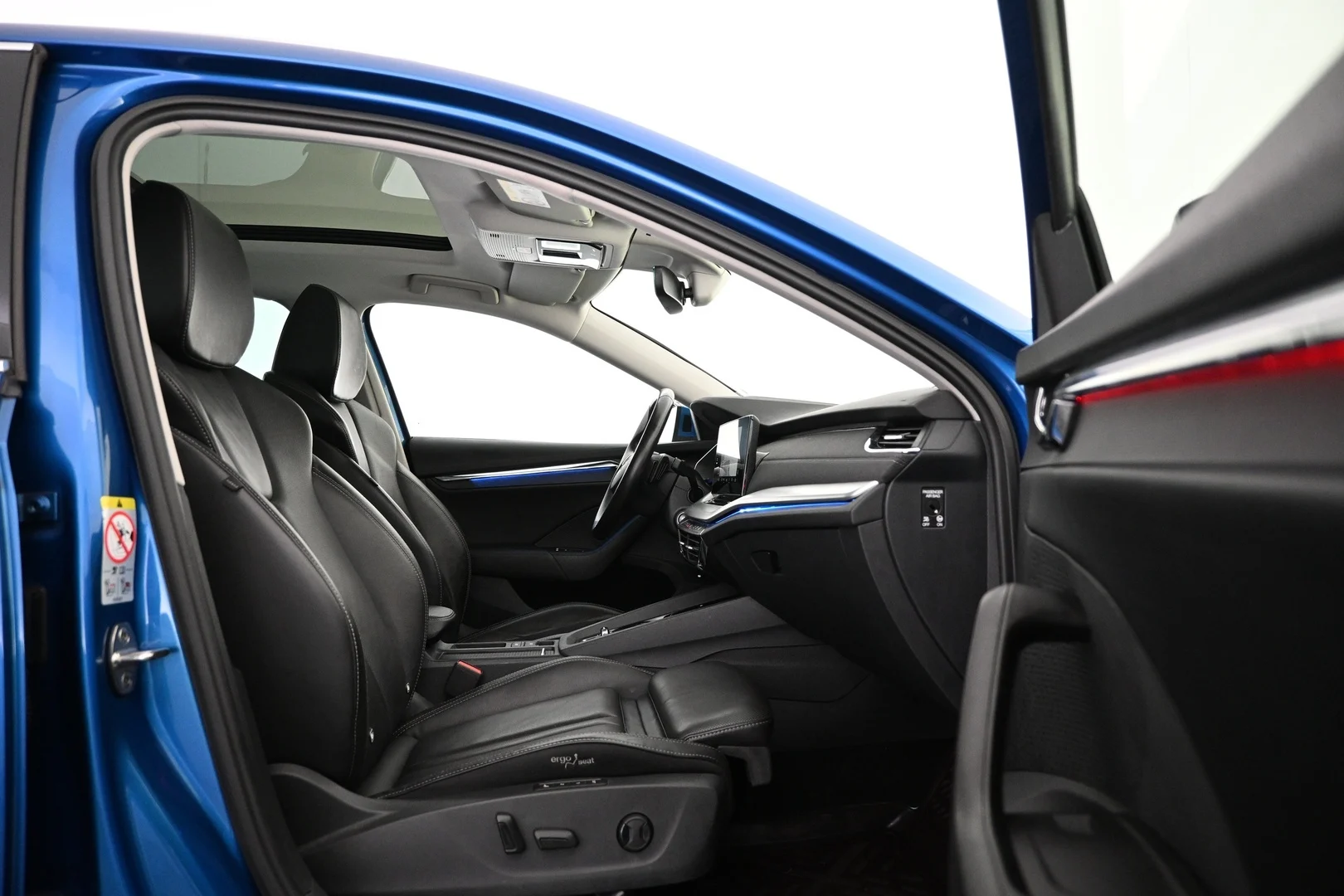 Car Image - 5aiygzHSqRTCyAPYLL26Eg
