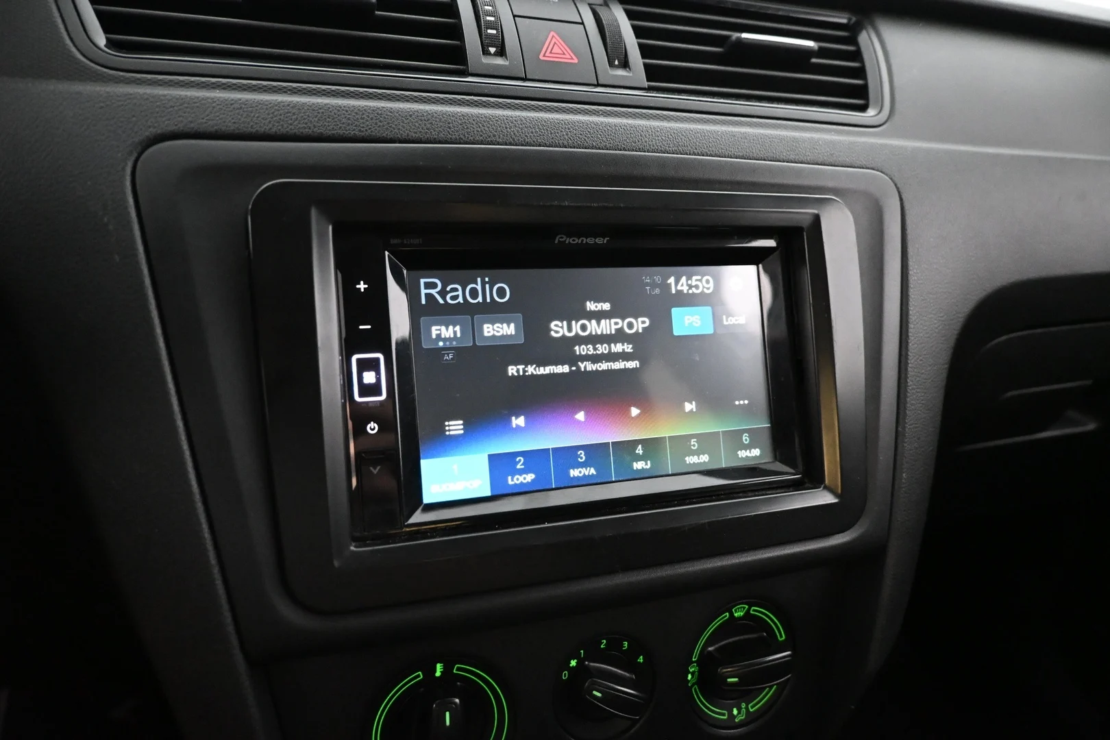 Car Image - 2EeDA5jOZG2oAd7uQ6SwdX