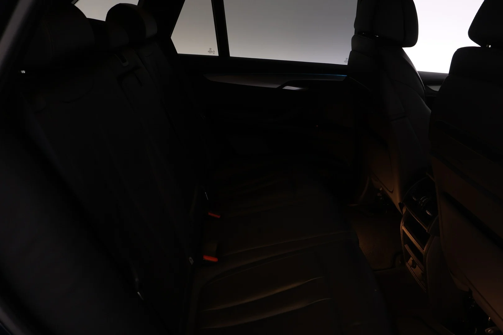 Car Image - 61bNvYVq0zFWkNkkgQVZY