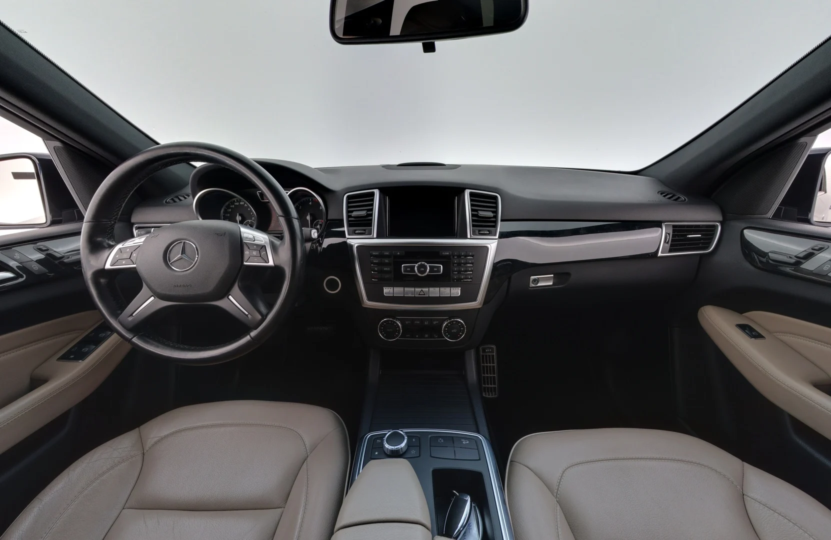 Car Image - 5oBBo2rcucENeE1DA7YqVG