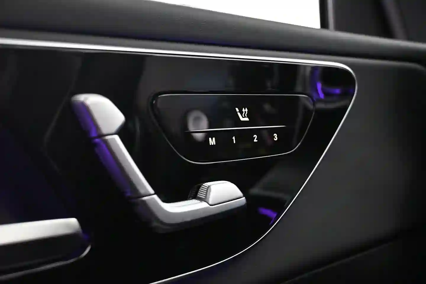 Car Image - 6u2q1bX0Dc1aU1df1JExBp