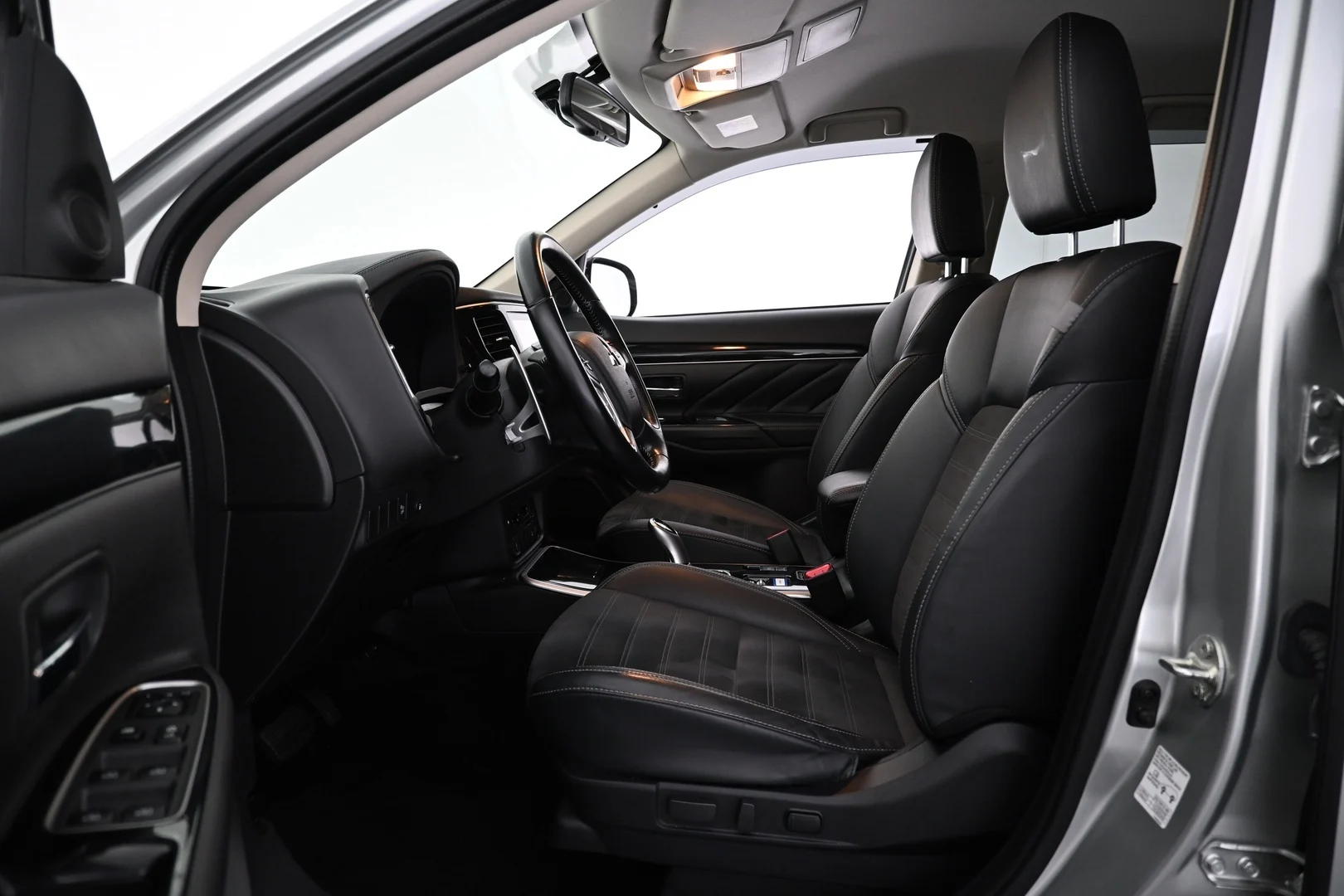 Car Image - 32l5TKtUWh41XH29RH9ukW