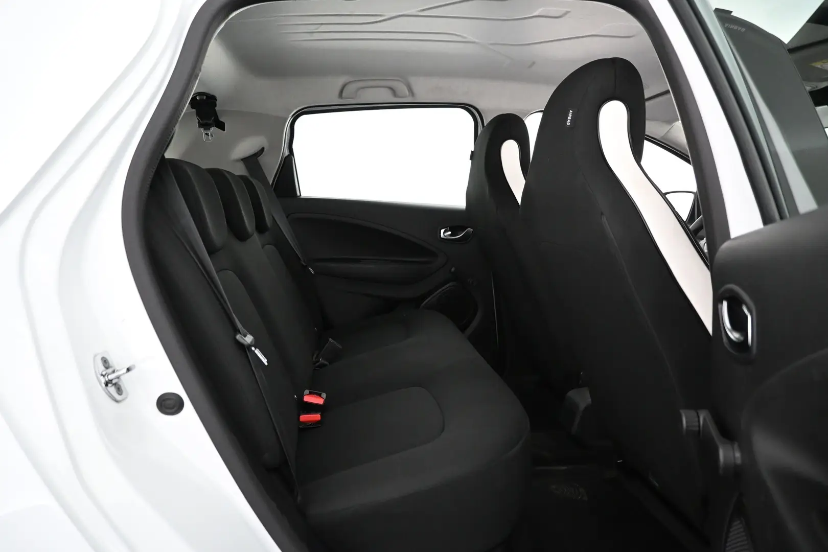 Car Image - 6Cf4auog0C8gOqLicbqN1T