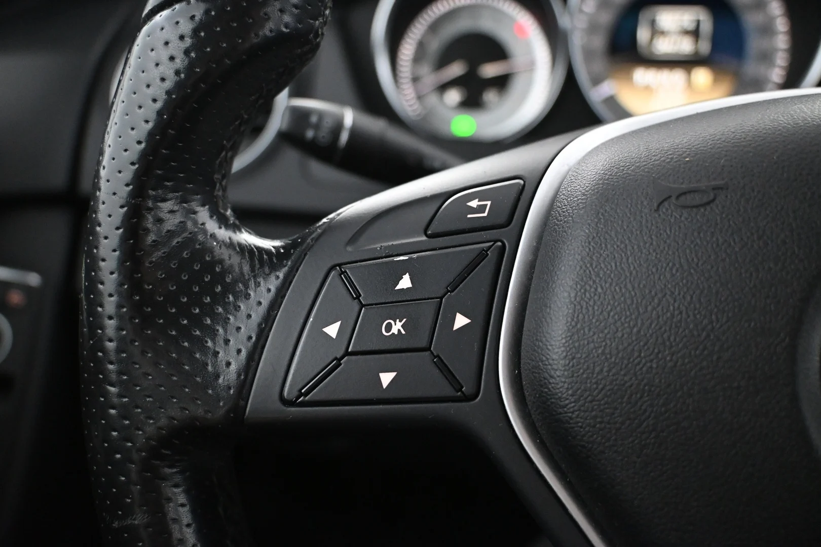 Car Image - 3f1SYfejAbcVJVKIAu1abs