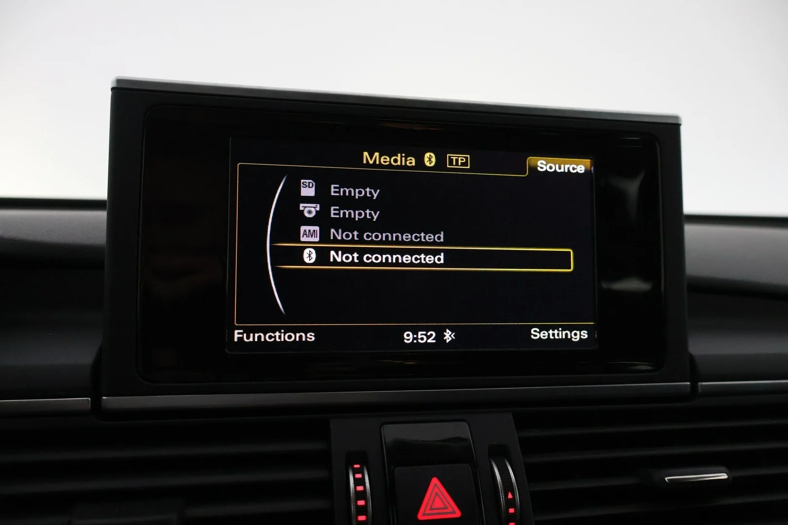Car Image - swKq1PFKC0Qp8OAzpigU6