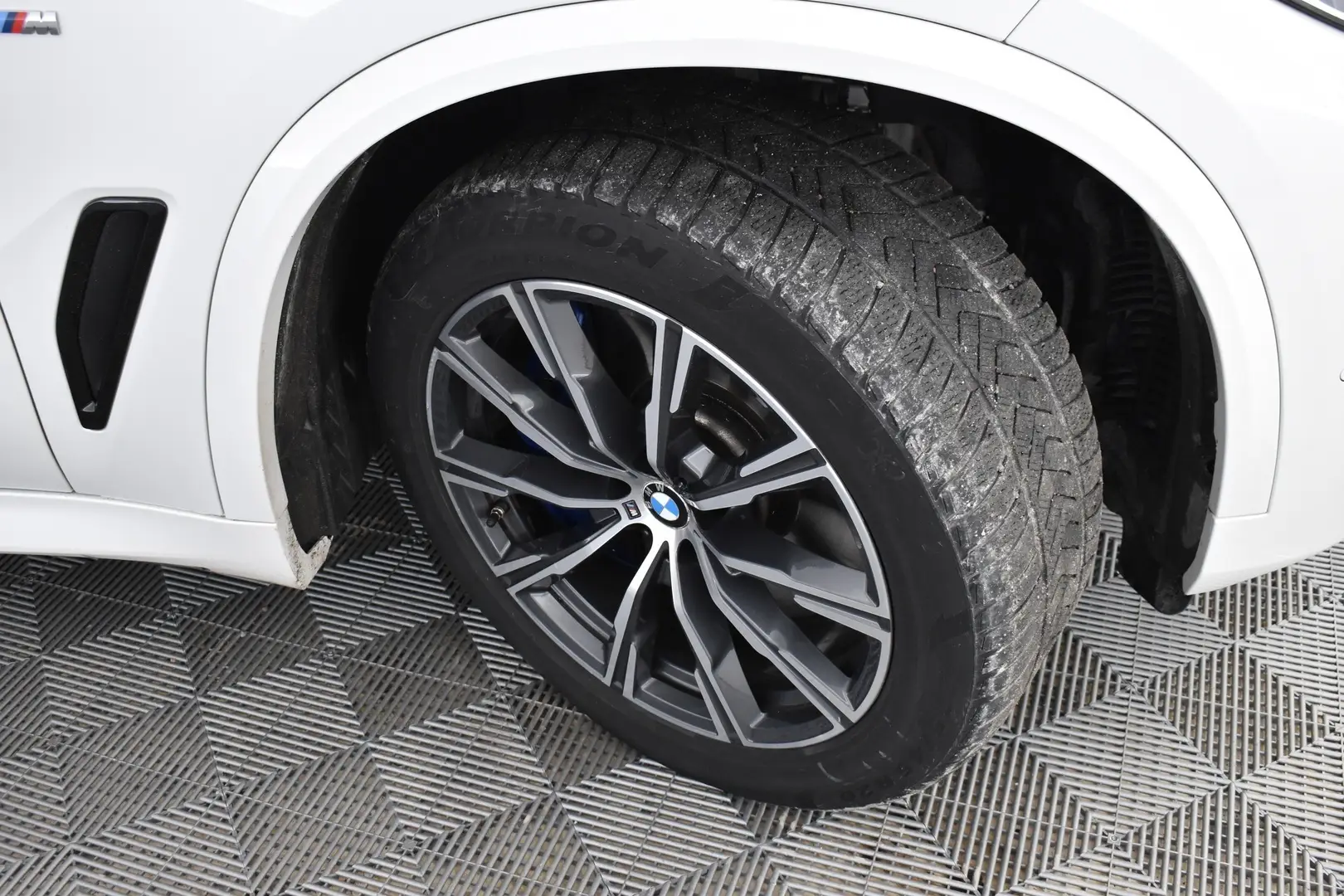 Car Image - 17swDDC0rSuYbhxdKYpnGL