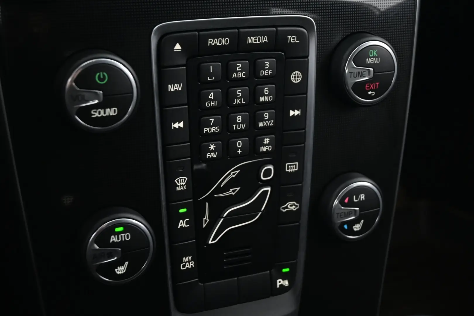 Car Image - K0ThCcFakw1bvtC0641qJ