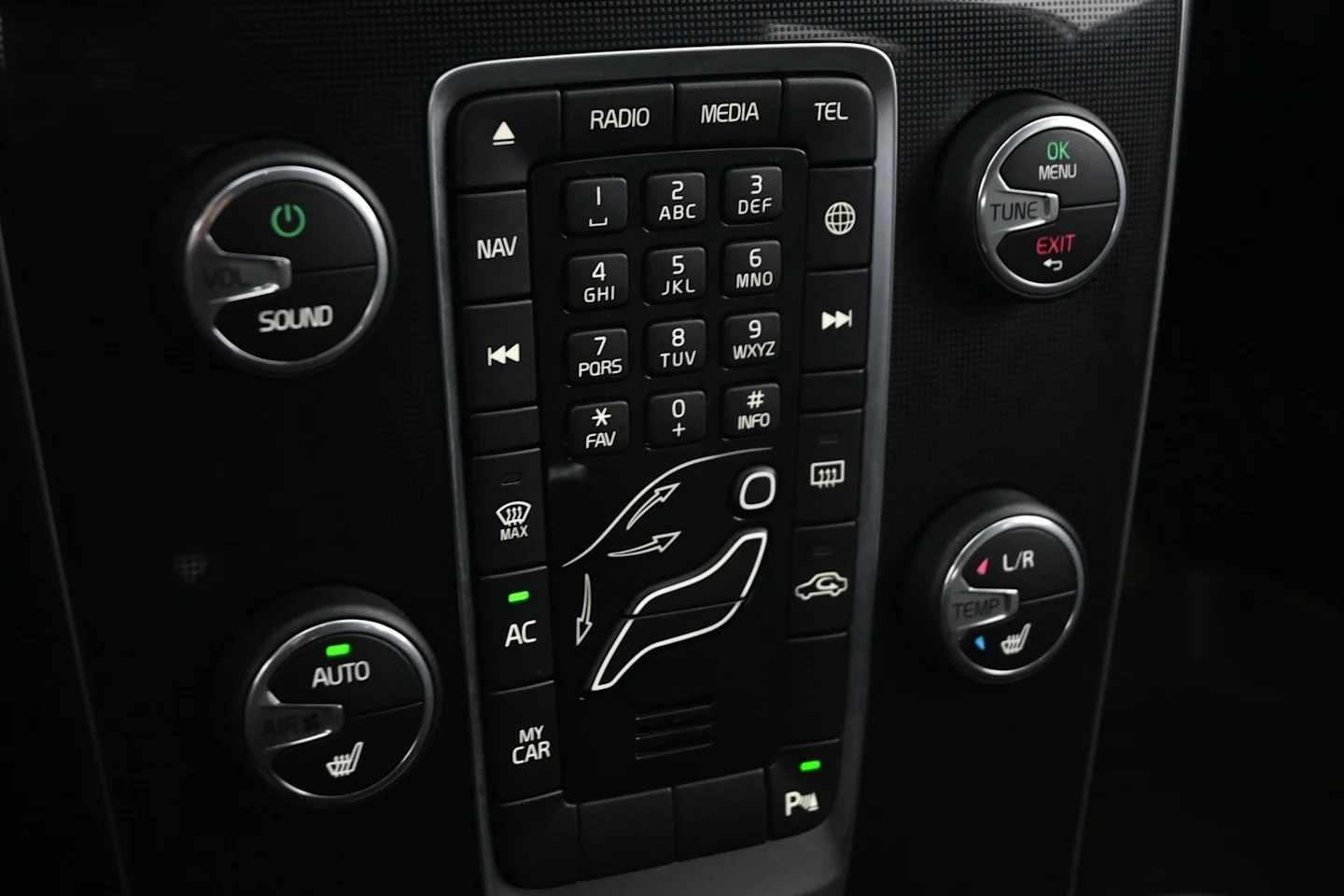 Car Image - K0ThCcFakw1bvtC0641qJ