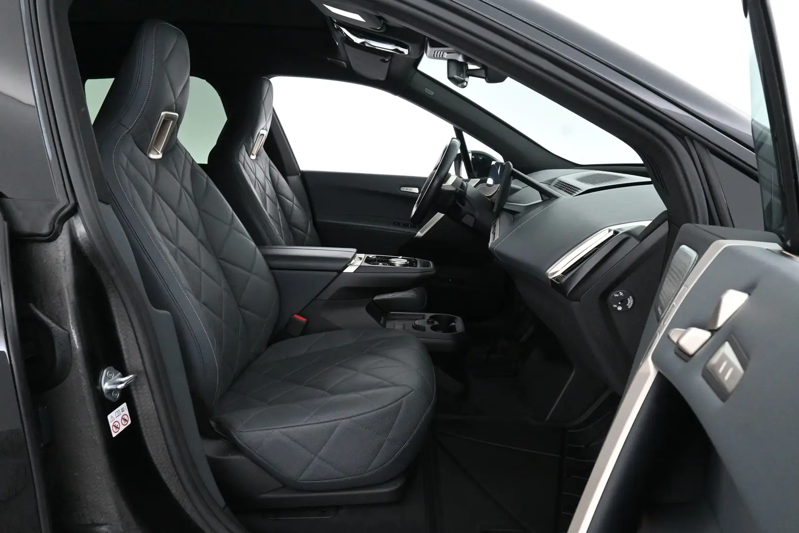 Car Image - 4K6Hz0TvUQsxtr35OYwuH7