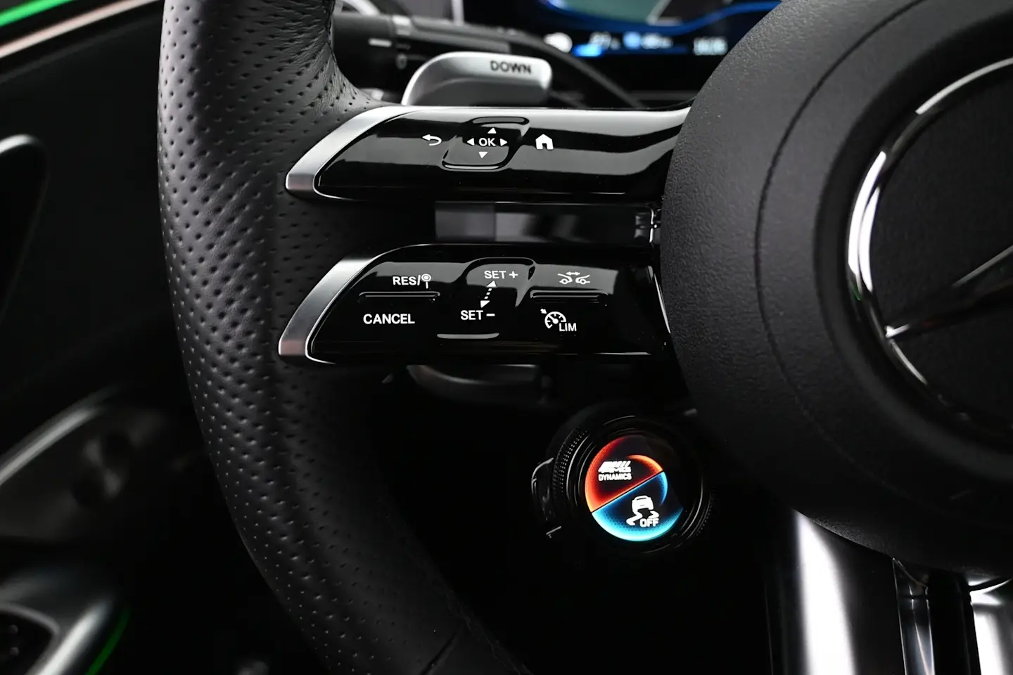 Car Image - 7tN7AoOpuQoHCrWbvqMLU7