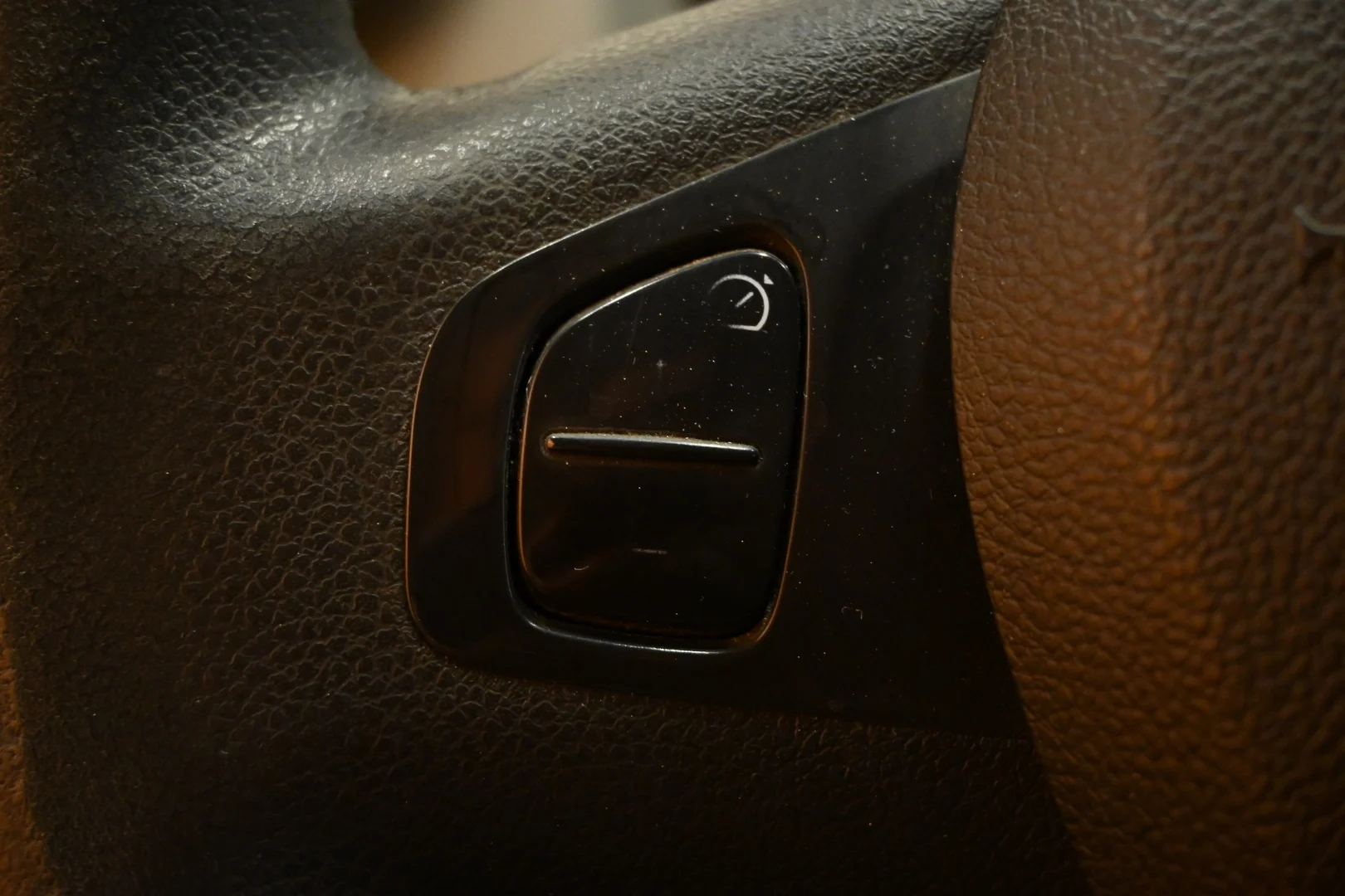 Car Image - 2V0qqriFcsn3DppcBmzgR9