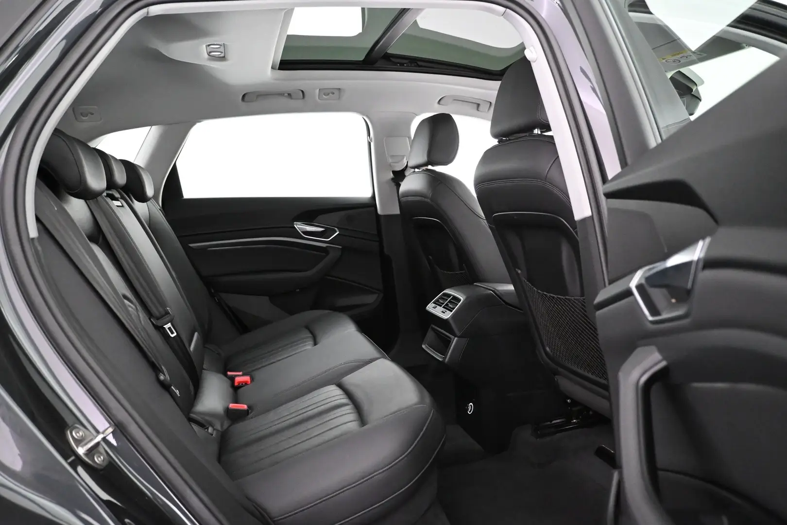 Car Image - 5F9bb1dijmJ24VGe5CpLu7