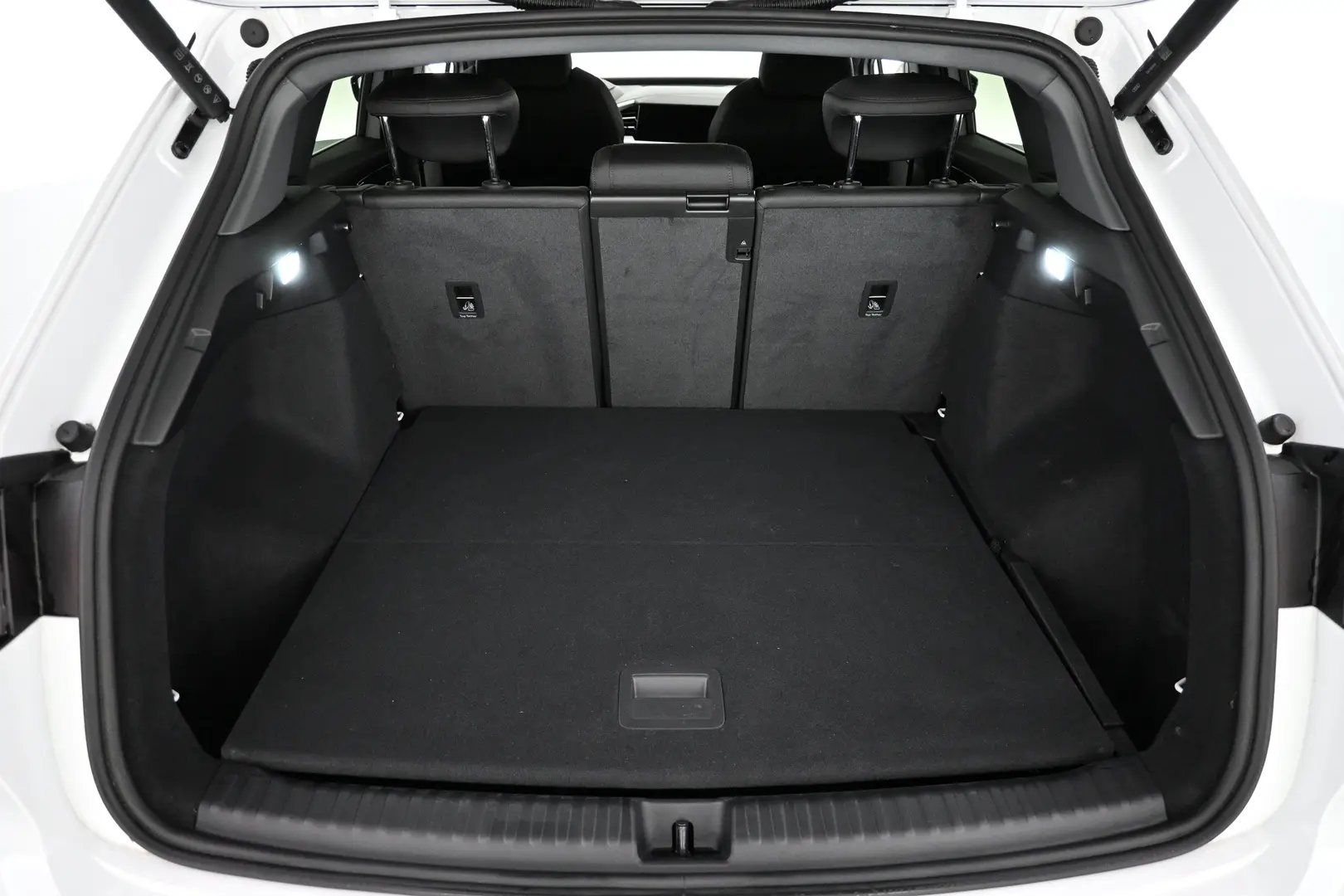 Car Image - 3jHC0f9ePCnus21Lzv8OyF