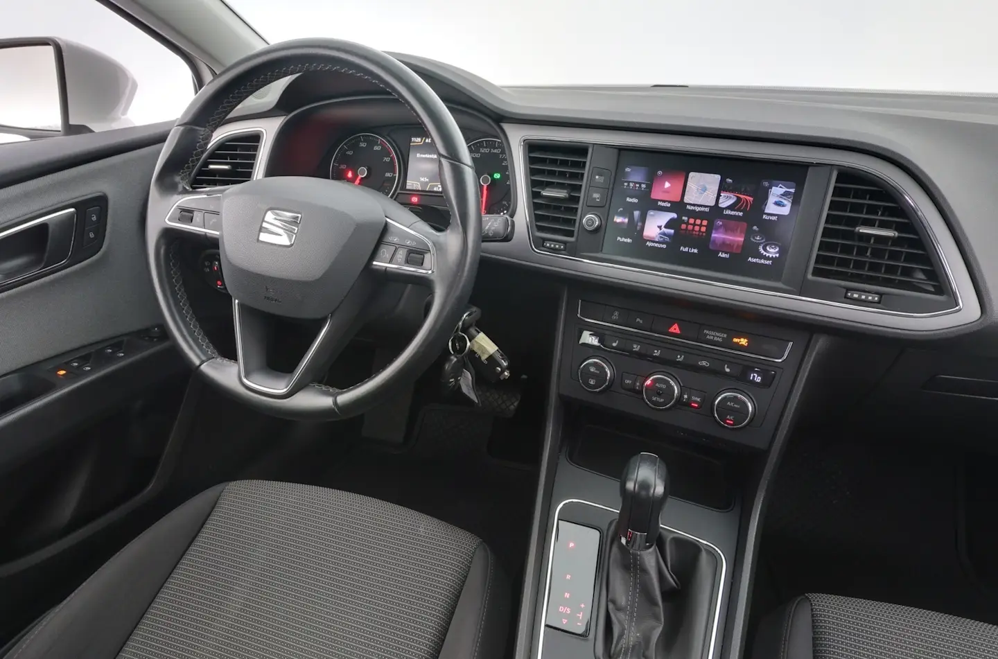 Car Image - 5cY82sDcFQuFPFrjIyVrIg