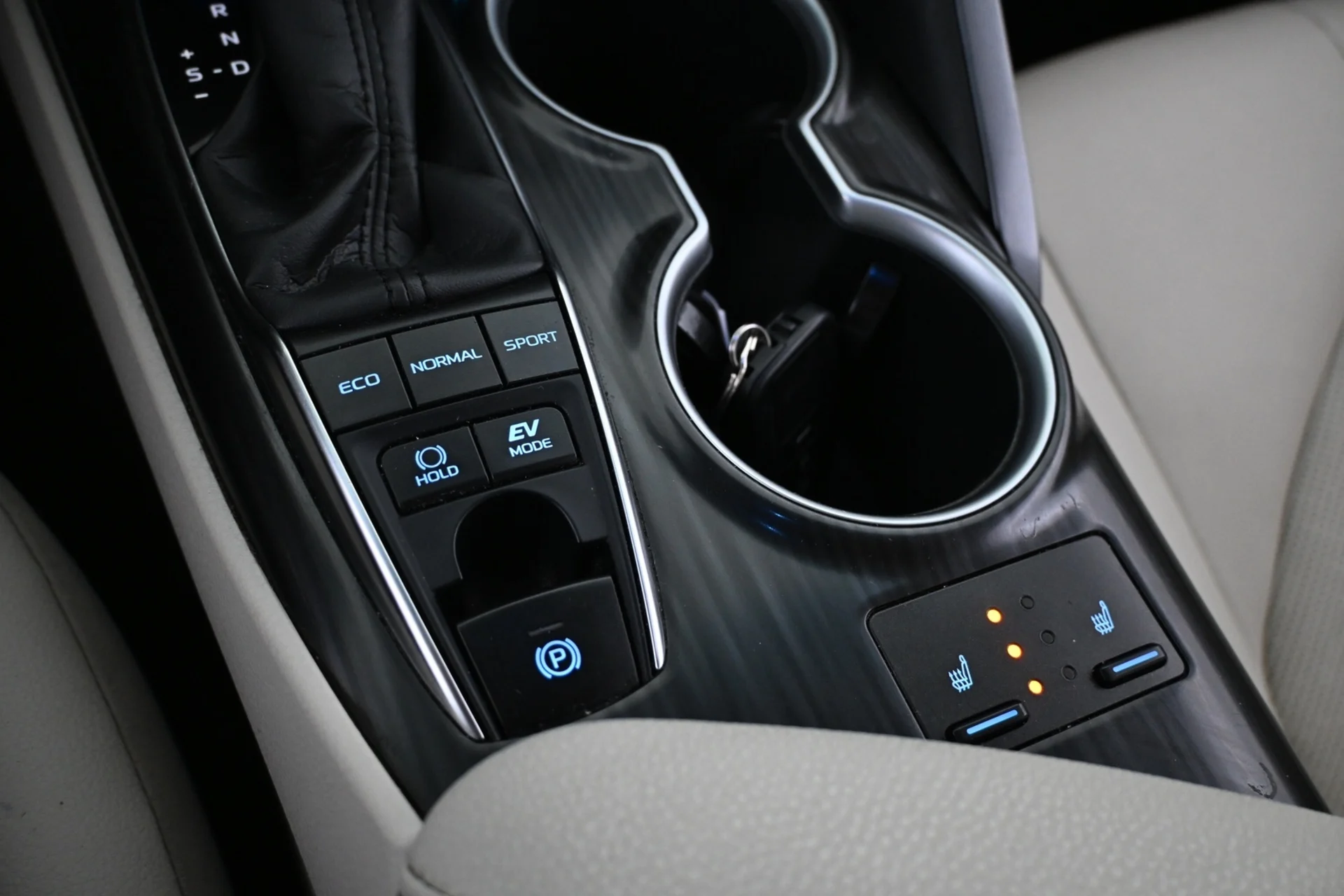 Car Image - 7sxUlBQZxiMihWrfG69N8g