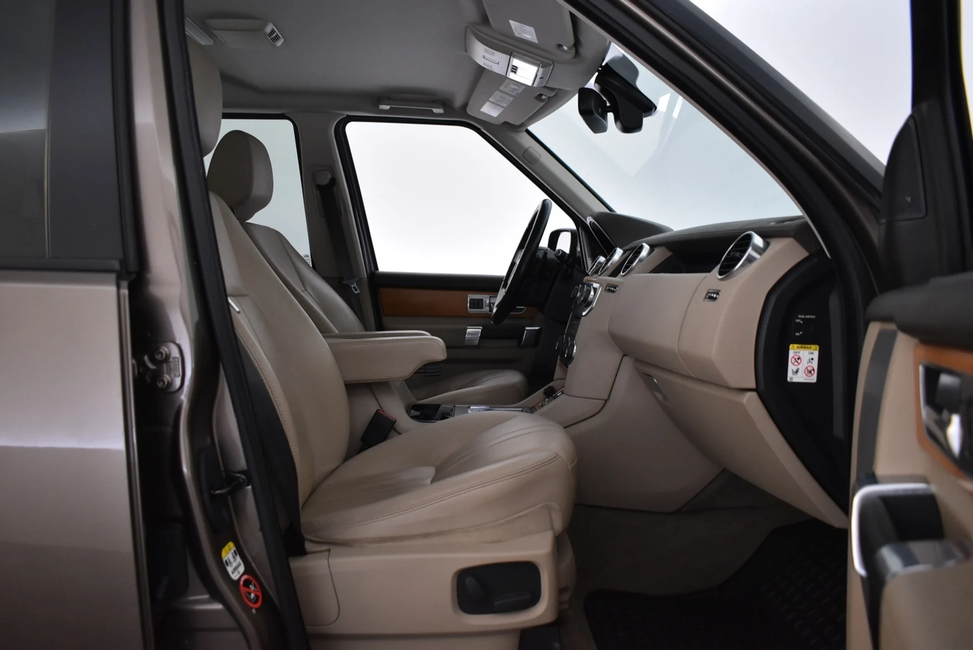 Car Image - ZEkAsc5TcMgAPnhcfie0J