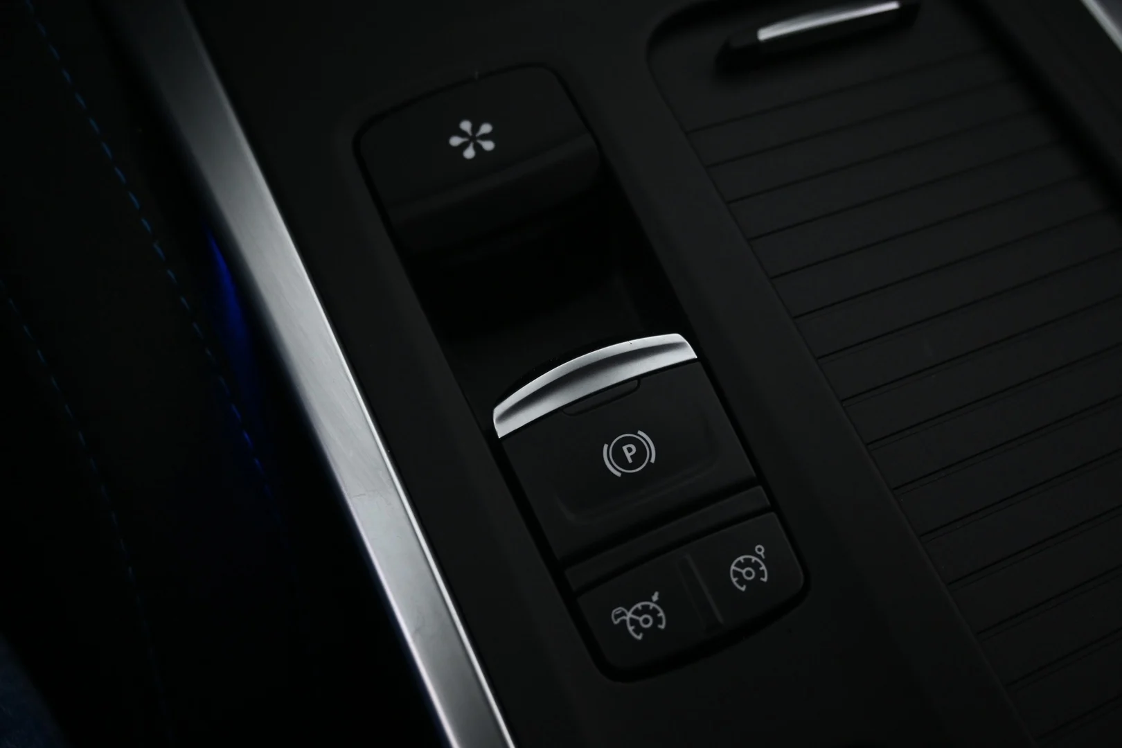 Car Image - 4gEe0PoxPzkaSqK9IxJcUV