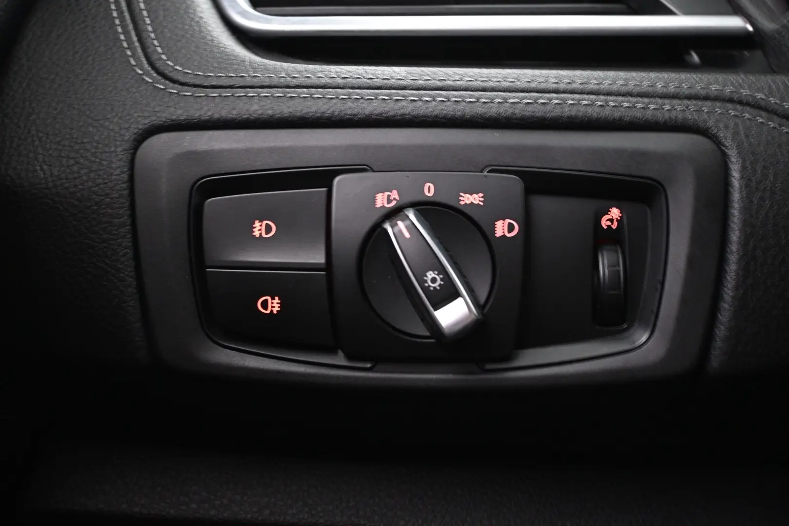 Car Image - 4Si5N5Ho9GM0CQmPfHDTv2