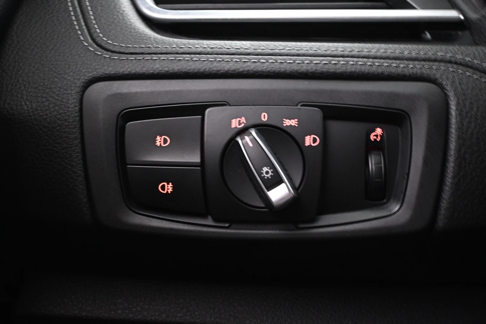 Car Image - 4Si5N5Ho9GM0CQmPfHDTv2