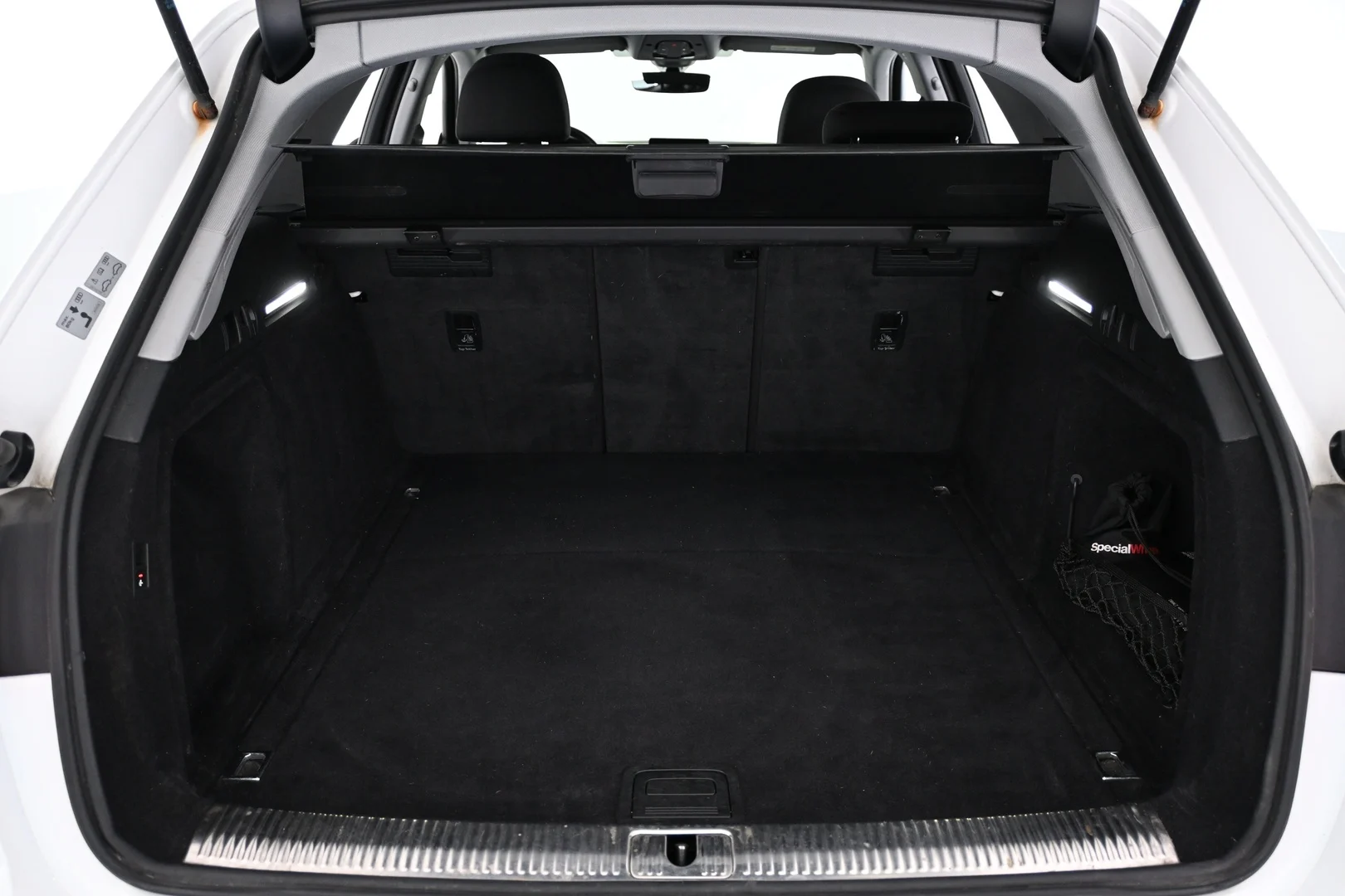 Car Image - 5nsEF1y0KXodX52hhIuDIw