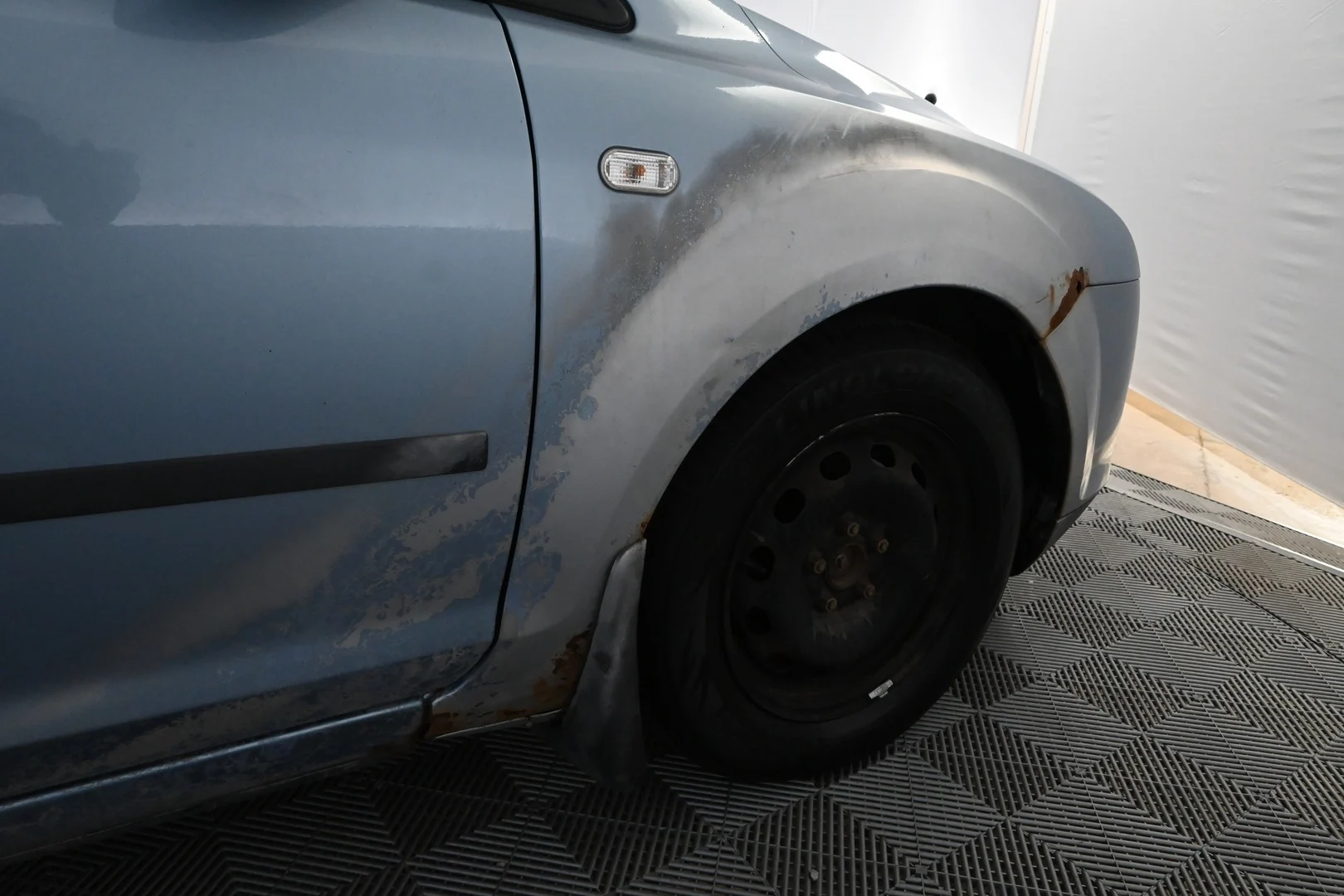 Car Image - 3ySfY5mA1imSwpWKQmD4PP