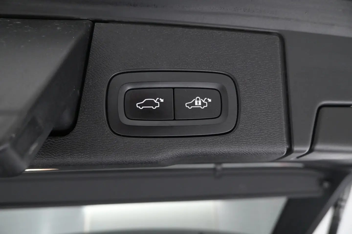 Car Image - 2g9rrvMBVQt11zofwDf6LU