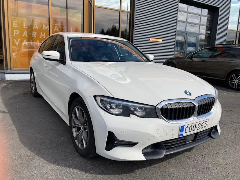 BMW 320