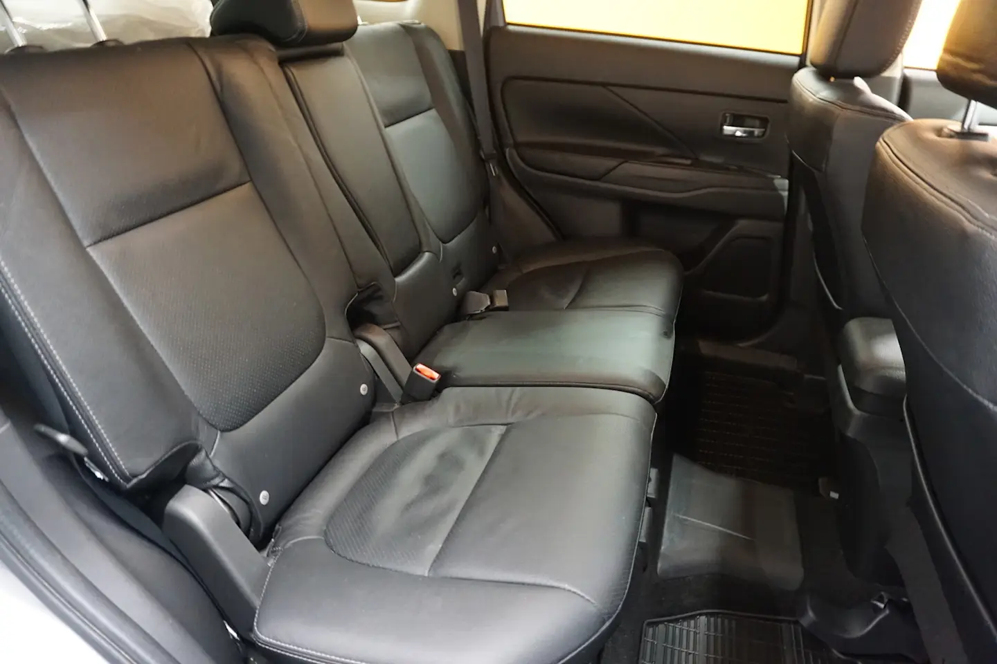 Car Image - 2ngw06rTFLVLg7aHkw9AOG