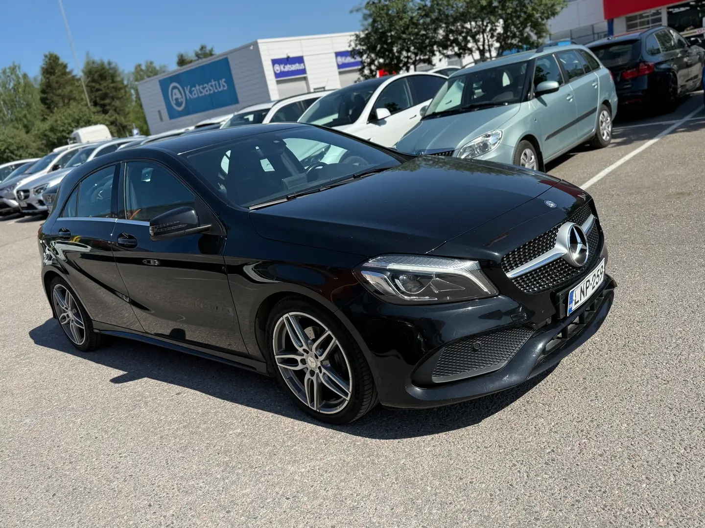 Car Image - 76az3h12EEdLlUJcjmnWOs