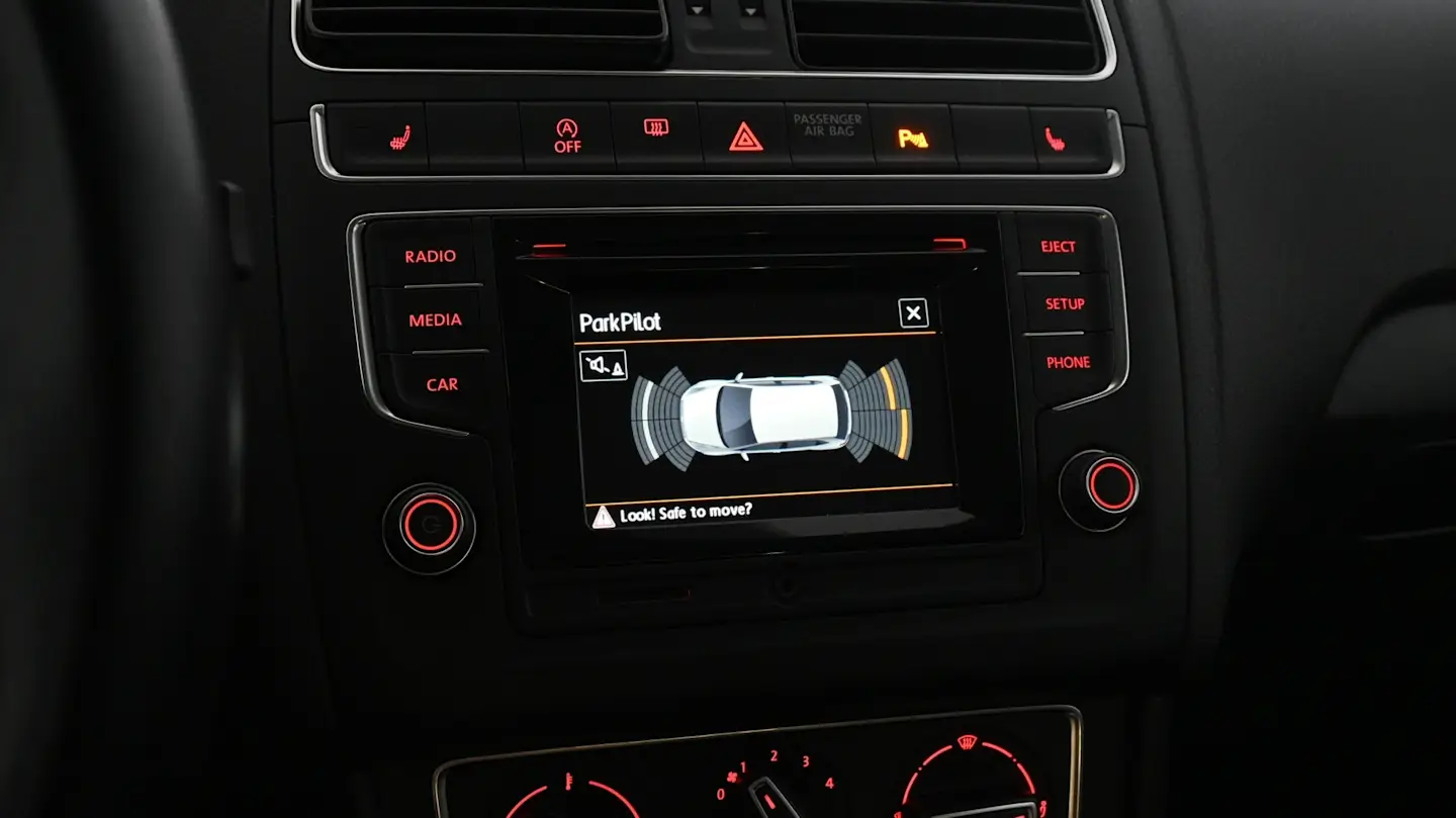 Car Image - 4eXyhsoEzLeNmdTKmIp278