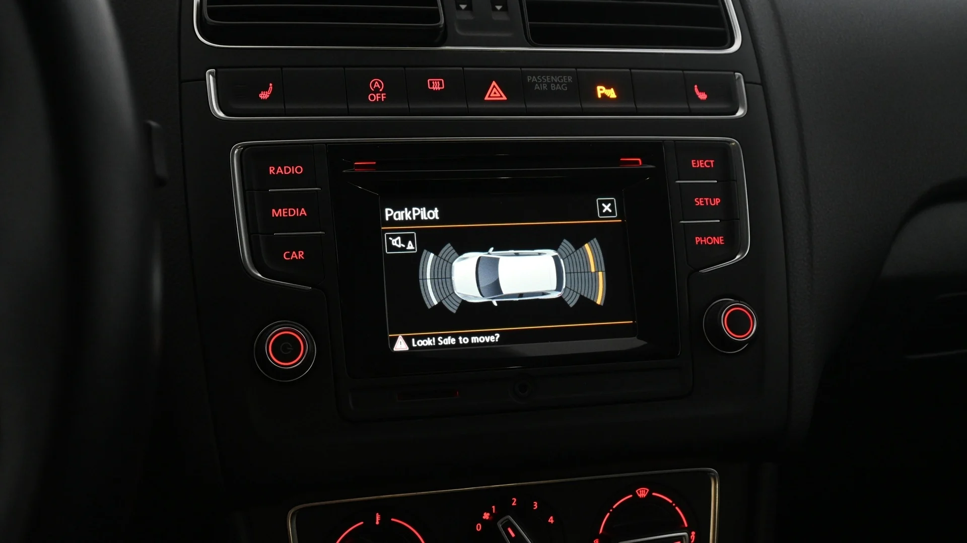 Car Image - 4eXyhsoEzLeNmdTKmIp278