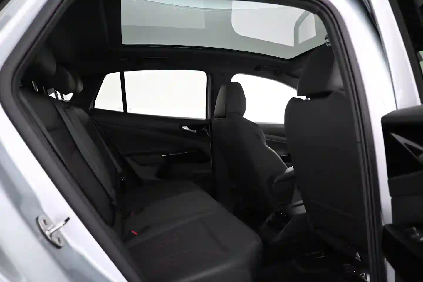 Car Image - 22n5bcCUpV9G1zIEiIxNob