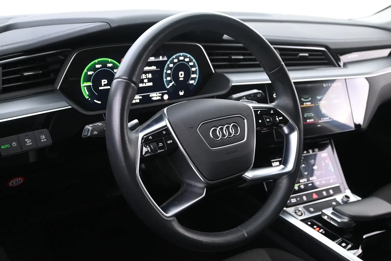 Car Image - 3T1cjXgriZttykpeS5iboj