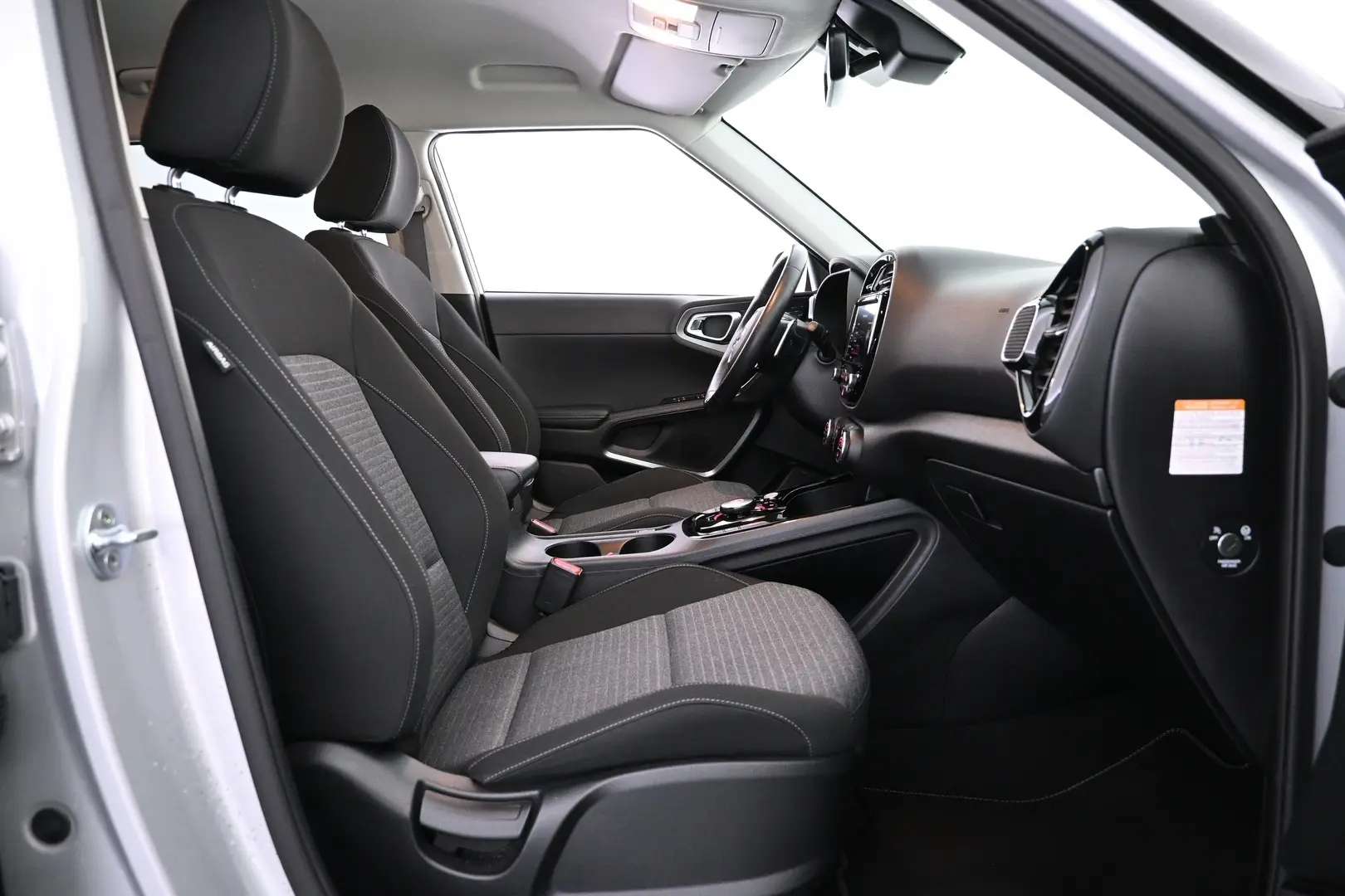 Car Image - 6AOavN7ycjhZTHqdwt1EYG