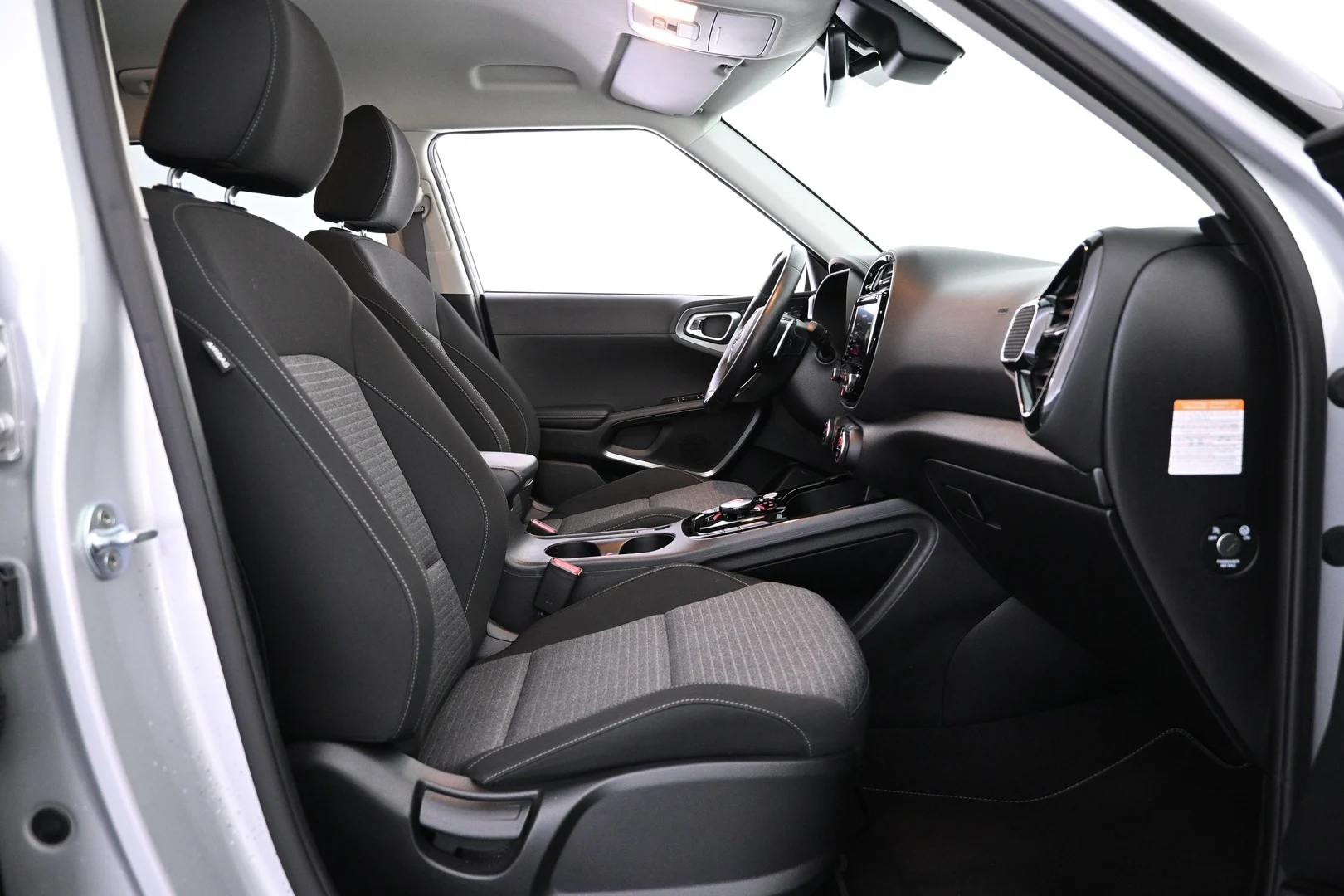 Car Image - 6AOavN7ycjhZTHqdwt1EYG