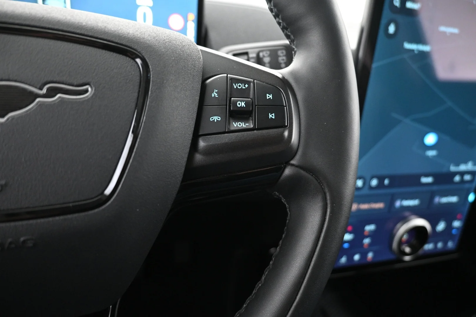 Car Image - 3qnSPo1Rh6ixFzgmK5P8iT