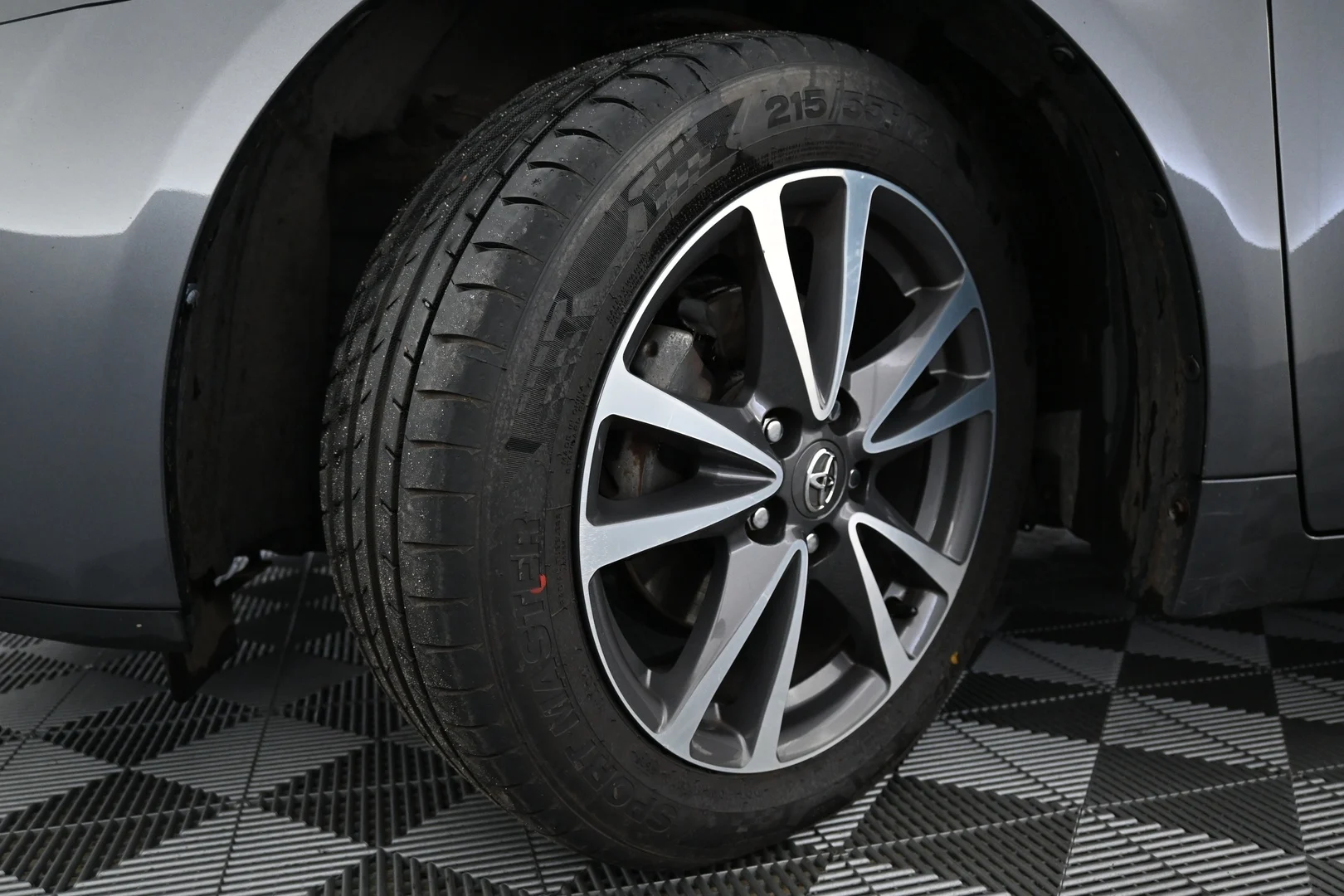 Car Image - 5SgZ2V3veYc7uhKmCqAhtn