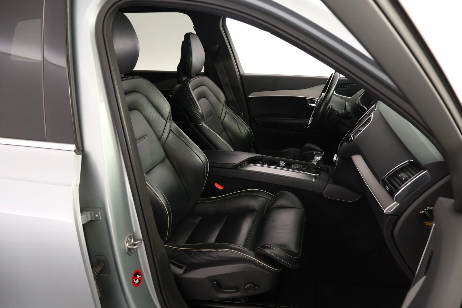 Car Image - 5zYDF0bS7pO5w2AyO0szKC