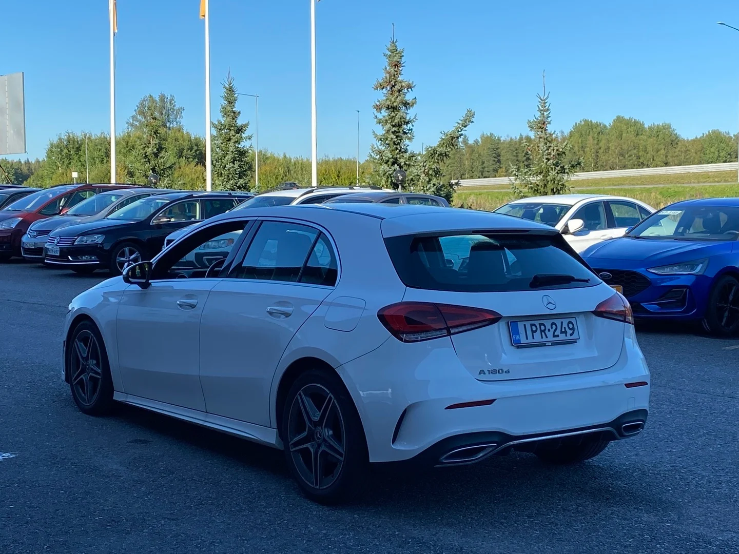 Car Image - d4MY8lH8E1iLA13B0gbR9