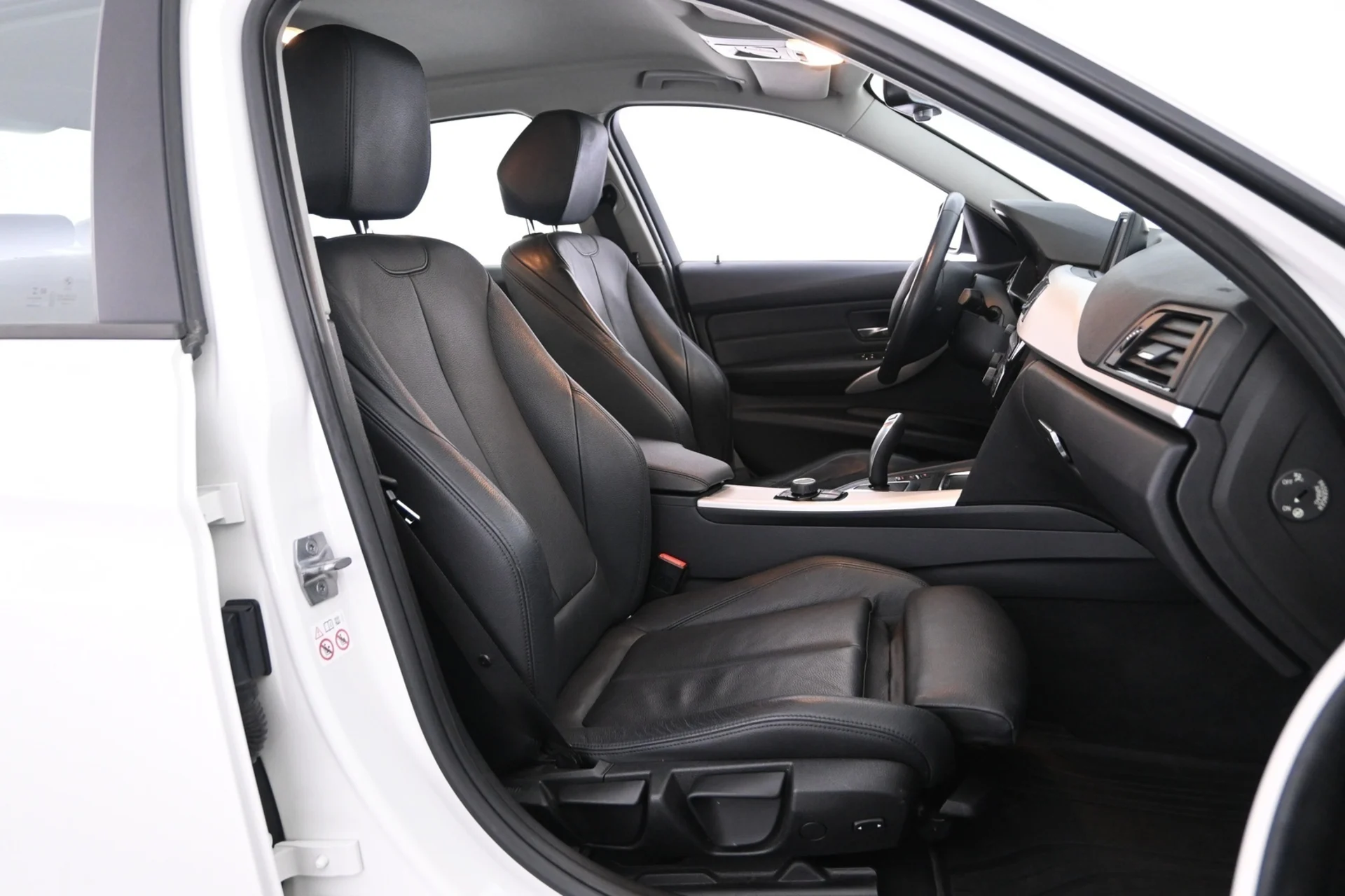 Car Image - 4QPLtabJSuBYxJk6W1Jro5