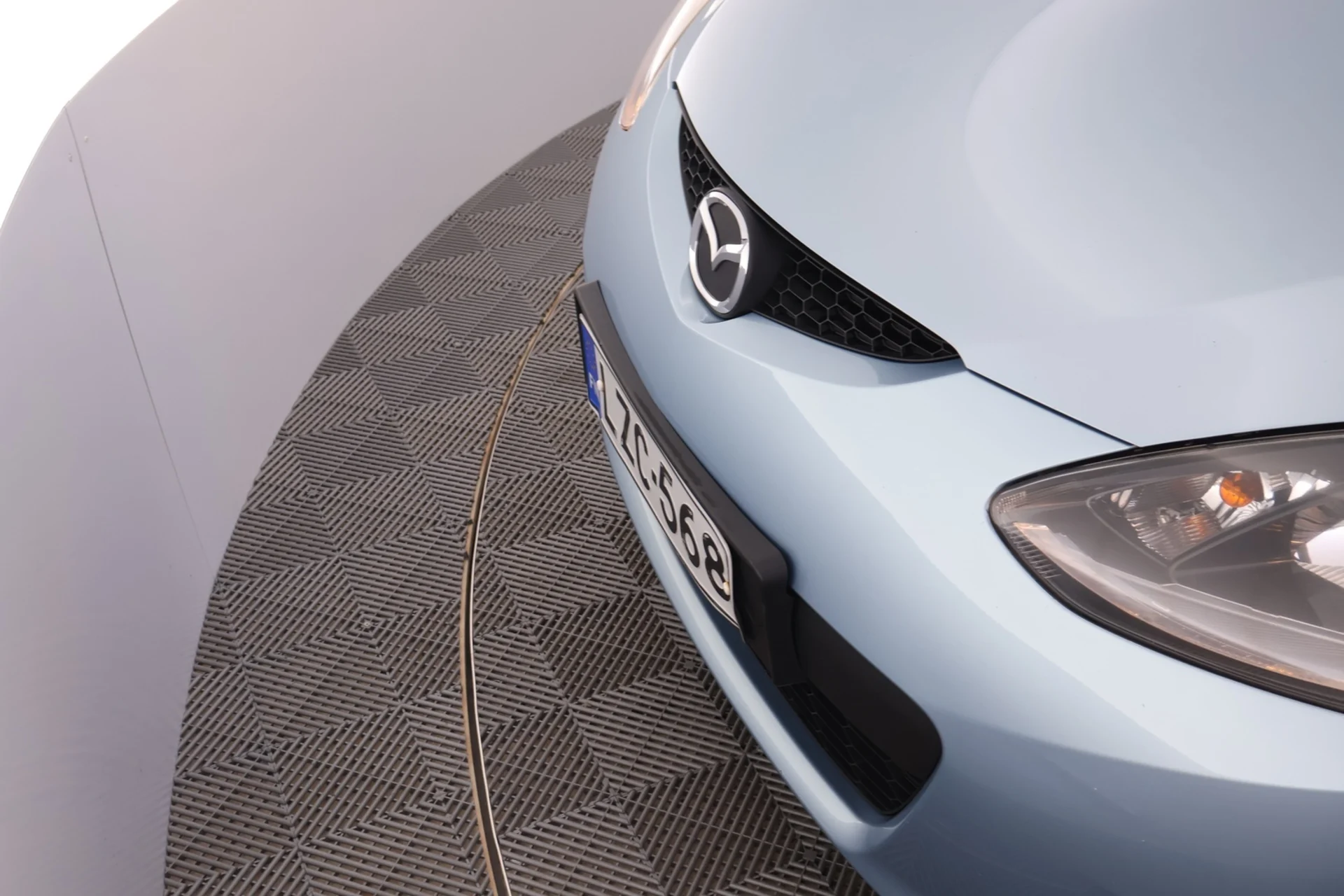 Car Image - 7EVpKj1yZwUN1eYrNr4uKQ